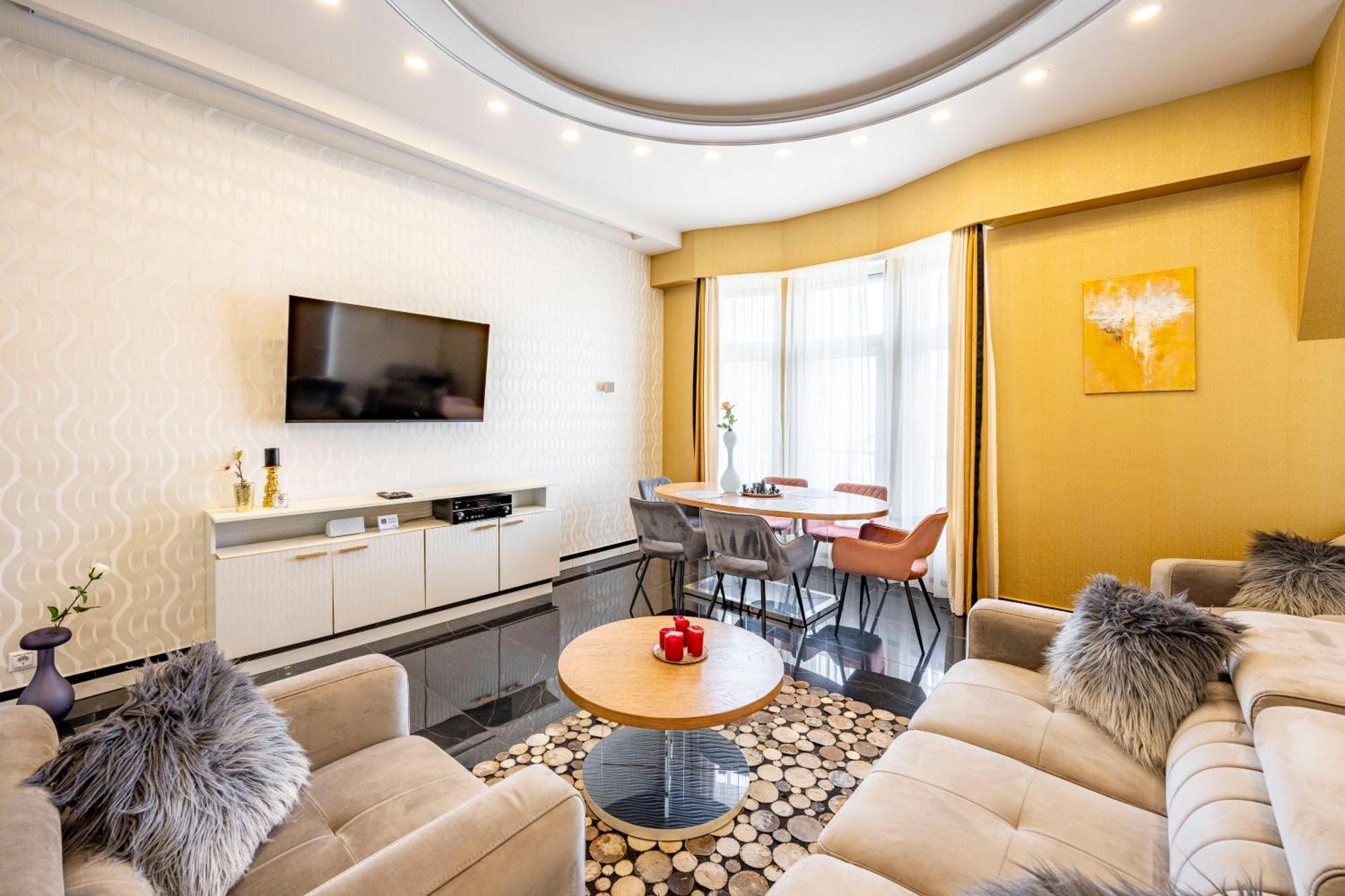Luxury Royal Central Apartment By Prestige Homes 布达佩斯 外观 照片