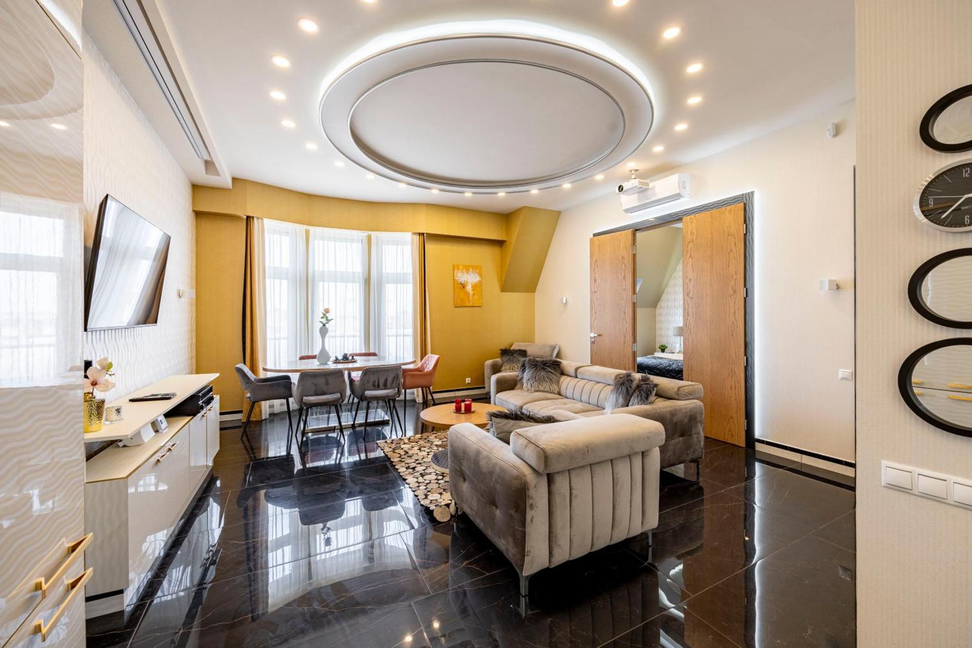 Luxury Royal Central Apartment By Prestige Homes 布达佩斯 外观 照片